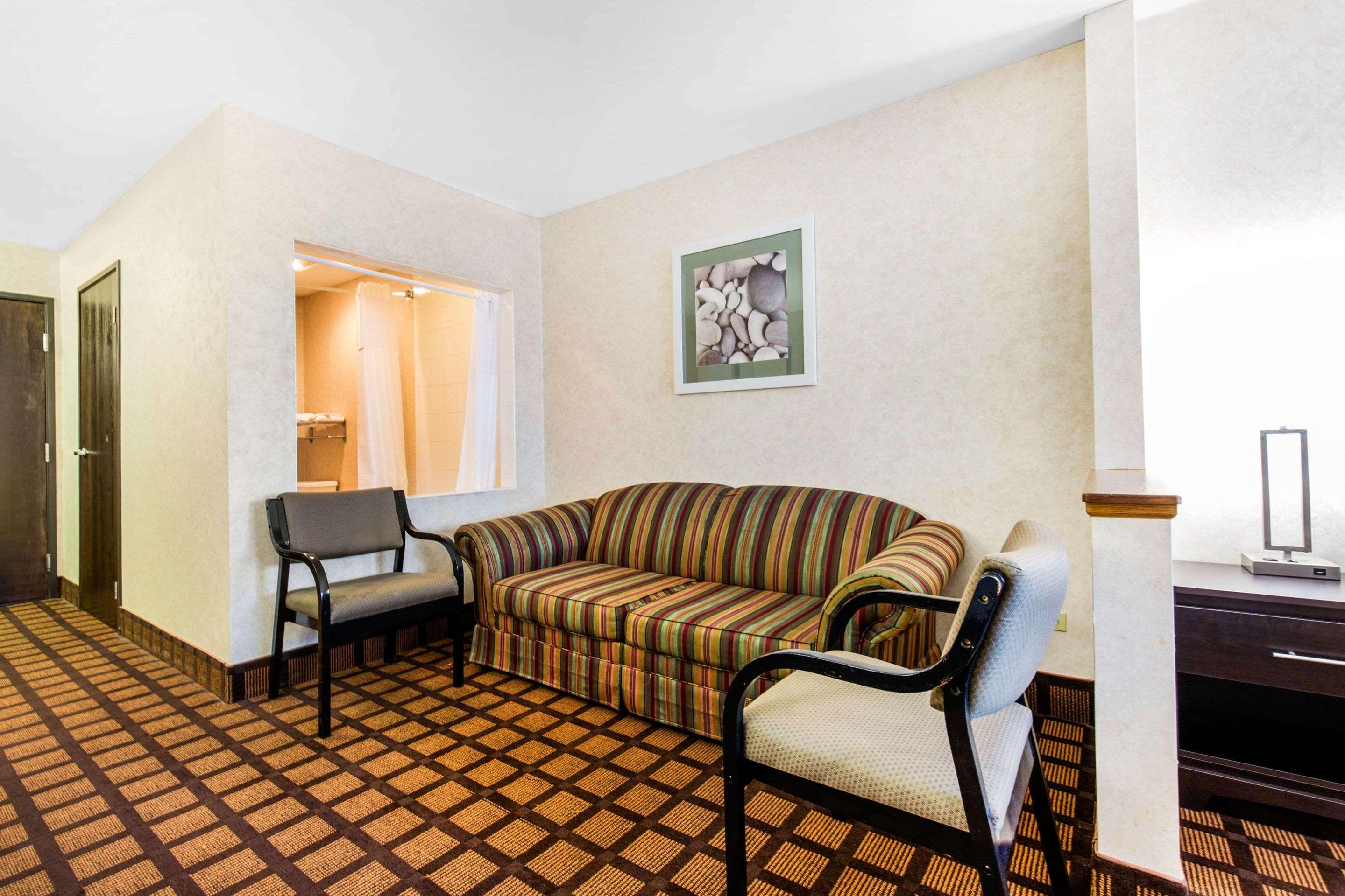 Quality Inn Monee I-57 מראה חיצוני תמונה