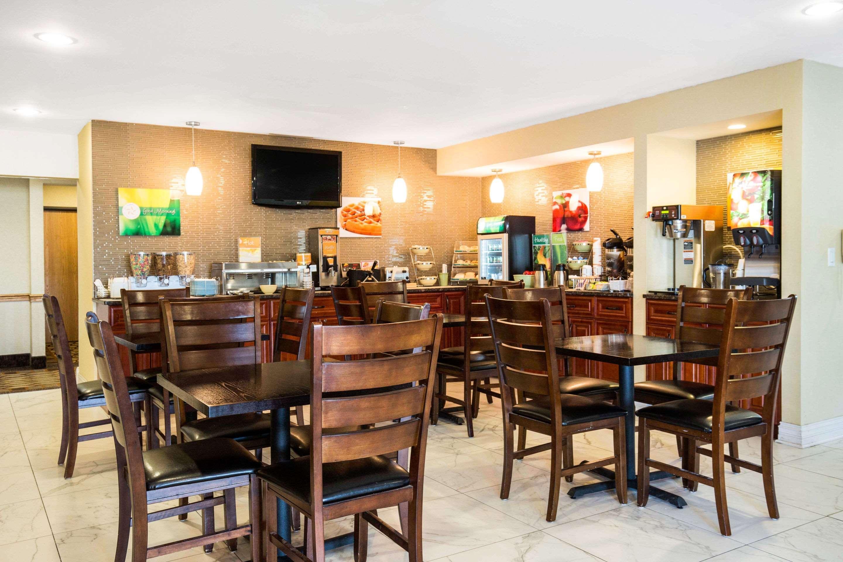 Quality Inn Monee I-57 מראה חיצוני תמונה